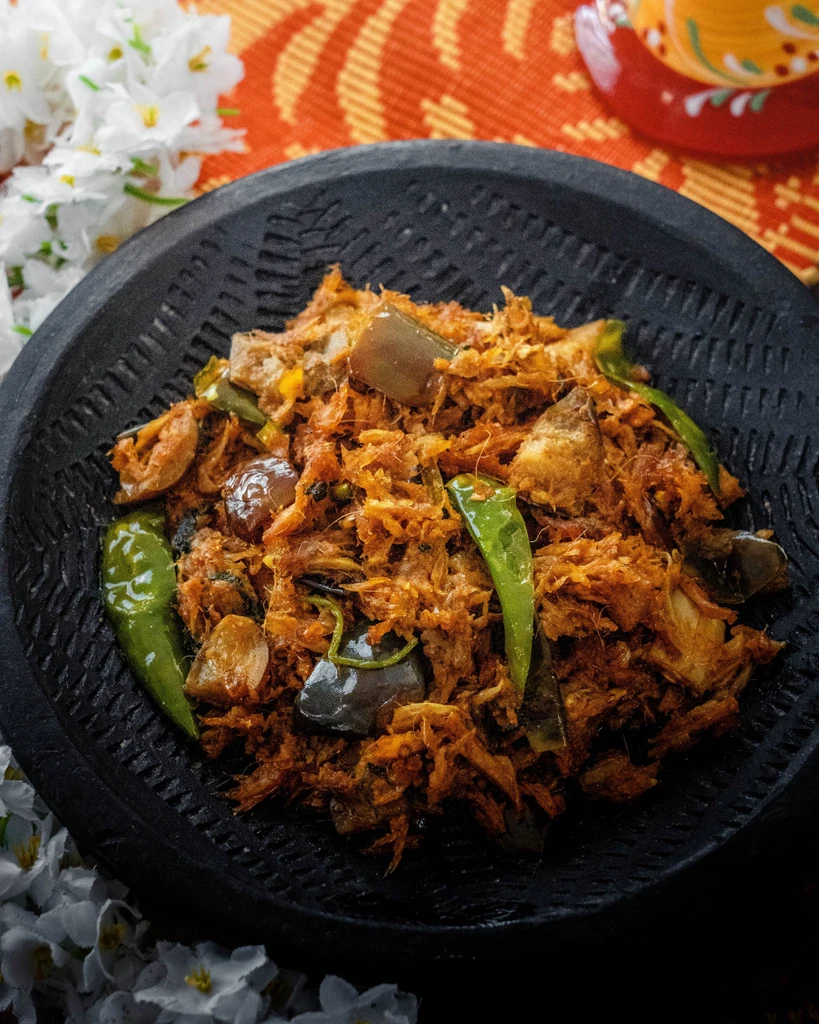 Shutki Bhuna (Dried Fish Curry)